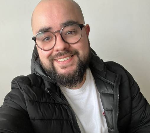 Sebastián Trujillo - Médium y tarotista