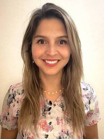 Dra Diana Aceituno Vera - Médico Especialista en Medicina Interna
