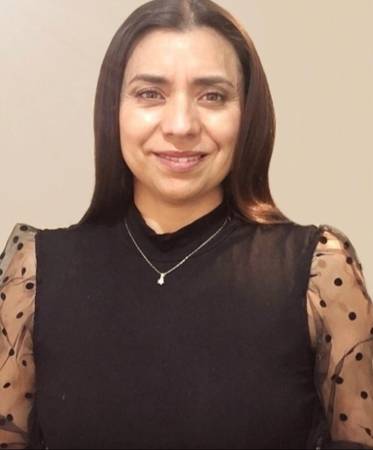 Claudia Rozas Tello - Magister en psicoterapia Gestalt