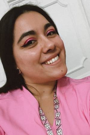 Constanza Manríquez - Dentista general