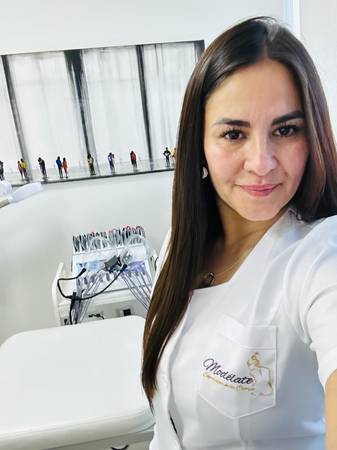 Eva Urzua - Esteticista Integral