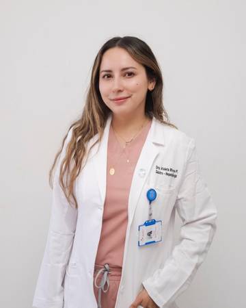 Dra. Violeta Rivas P. - Gastroenteróloga - Hepatóloga