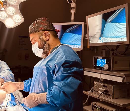 Dr. Daniel Peralta - Ginecología y Obstetricia
