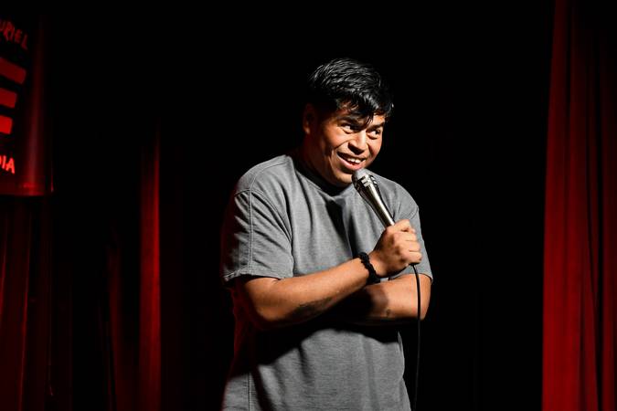 Gabriel Cocom - Escritor y Comediante