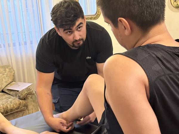 Kinesiólogo Ernaldo - Kinesiólogo, máster en técnicas osteopáticas, especialista en hernias lumbares y evaluación e intervención en pie
