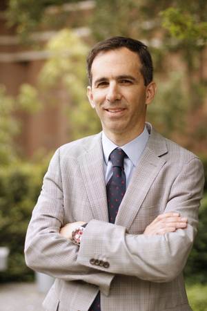 Francisco Bustamante - Médico cirujano, psiquiatra