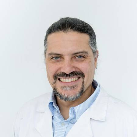 Dr. Álvaro Urzúa M. MD. MSc - Gastroenterologia-Hepatología