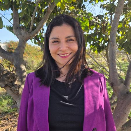 Damarys Rivas Alarcón - Psicóloga clínica - Terapeuta DBT