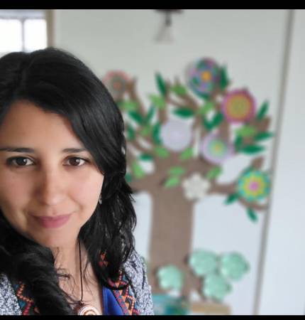 BRENDA AQUEVEQUE ARAVENA - Psicóloga y Terapeuta Floral
