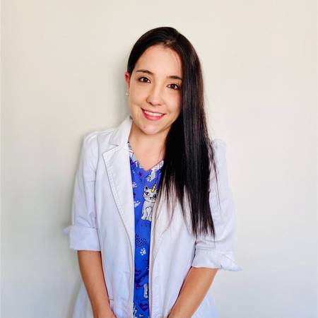 Dra. Lorena Sarmiento - Pediatra Broncopulmonar Infantil