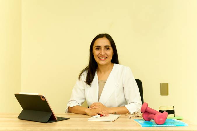 Dra. Javiera Aguayo - Medicina general, medicina para artistas escénicos