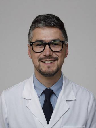Dr. Yoshiro Sato - Traumatólogo | Universidad de Chile