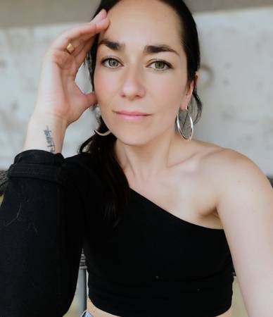 Kristel Butendieck - Máster en PNL, Hipnosis Clínica e instructora de Meditación (bases Neurocientificas).
