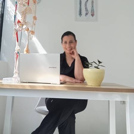 Paula Molina Mallea - Quiropráctica