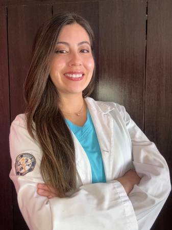Dra. Justine Moreno Flores - Medicina General