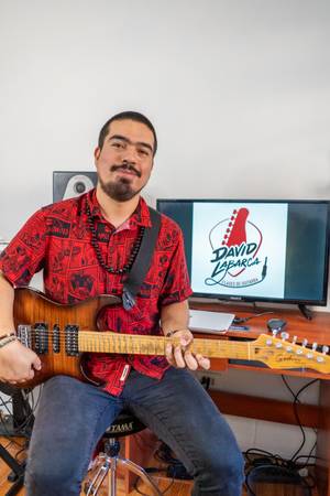 David Labarca - Instructor de guitarra eléctrica