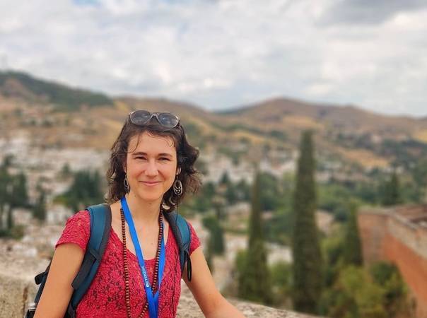 Bárbara Ayala Hannig - Psicóloga clínica con enfoque centrado en cultivo de mindfulness, compasión y regulación emocional