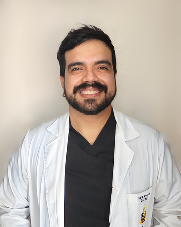 Raúl Parra Otárola - Médico General