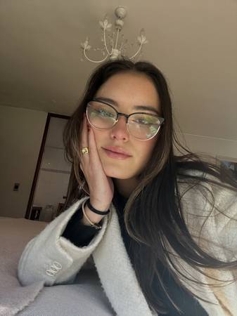Isabel - Estudiante de Psicología