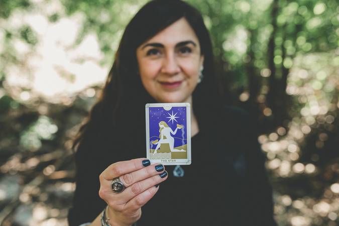 Paula Serrano - Psicóloga Clínica y Tarot Terapéutico