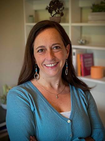 María Jesús Adriasola - Psicóloga Clínica (UC)- Especialista Terapia Sistémica Adultos y TEA adultos