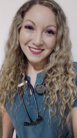 Dra. Daniela Pinto Tapia - Medico Veterinario Esp. Geriatría de pequeños animales