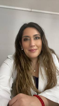Stephanny Muñoz - Médico general especialista en obesidad y nutrición
