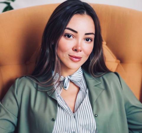 Catalina Aguilera - Psicóloga clínica Especializada En psicoterapia Infanto-Juvenil y Adulto. Psicoterapeuta en Familia y Mediadora Familiar