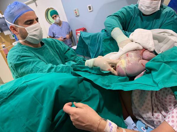 Dr. Andres Ghiringhelli - Ginecología y Obstetricia