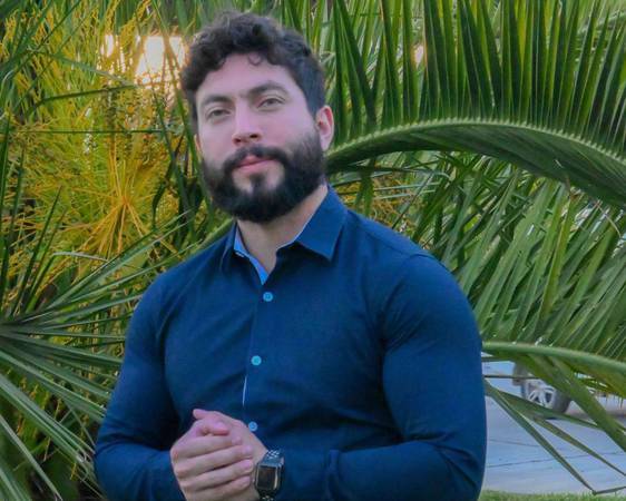 Manuel Alvarado - Executive & Personal Growth Coaching