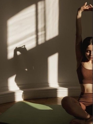 Vinyasa Yoga Mensualidad: 1 vez a la semana