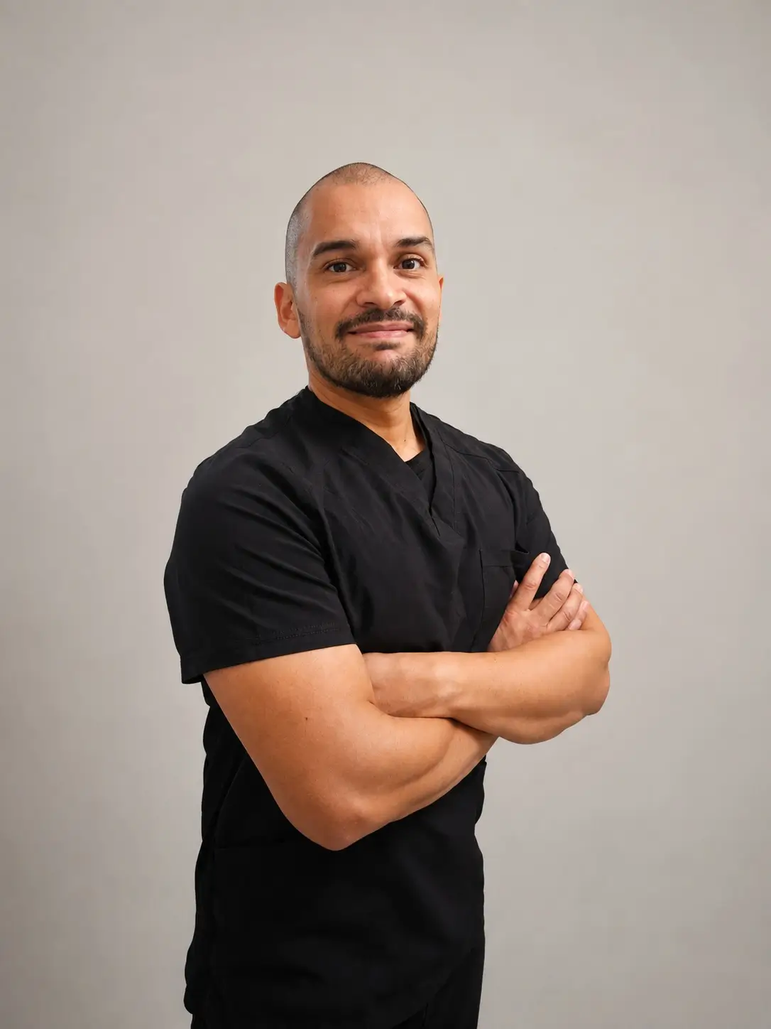 Leonardo Devia - Quiropráctico