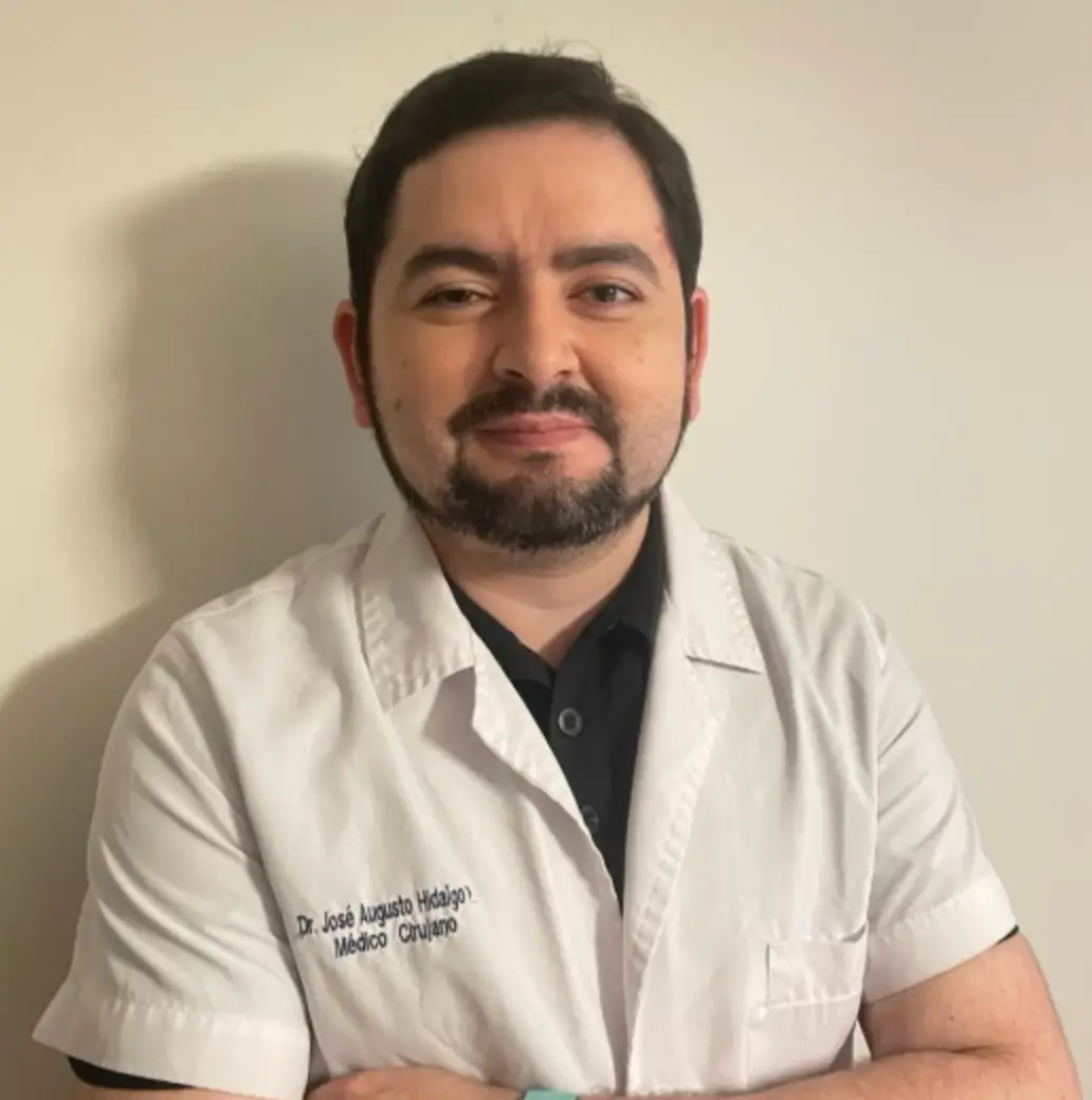 Dr. Augusto Hidalgo - Médico Cirujano Diplomado en Dolor Crónico, Postgrado en Obesidad