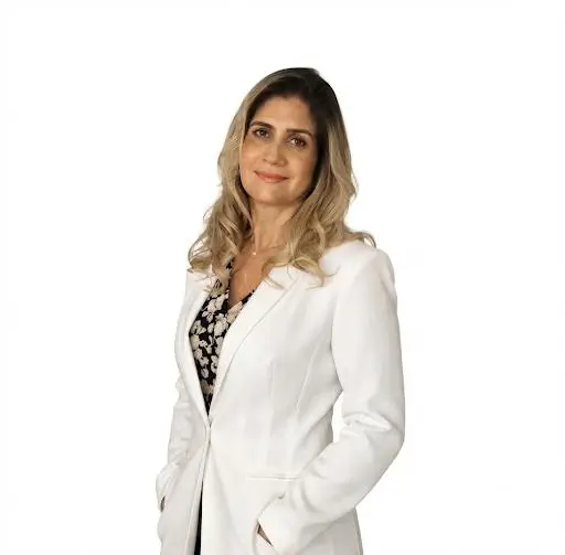 Dra. Madeleyne Olivares - Médico especialista en obesidad, epigenética y longevidad.