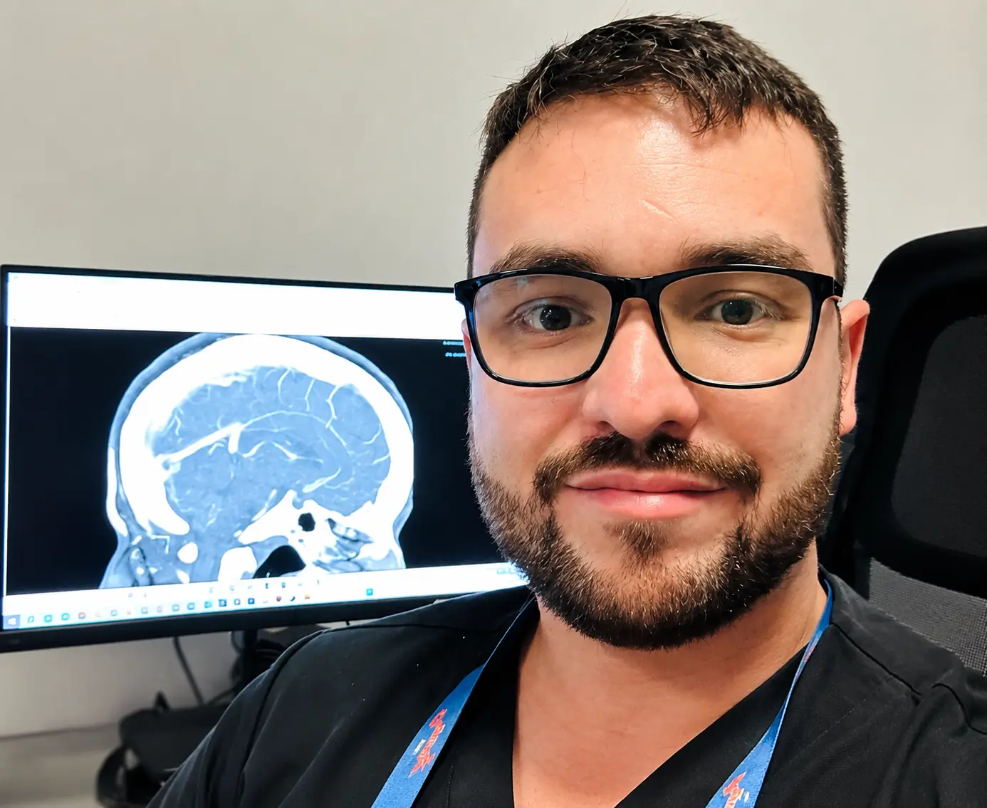 Jonathan Troncoso - Medico Neurólogo