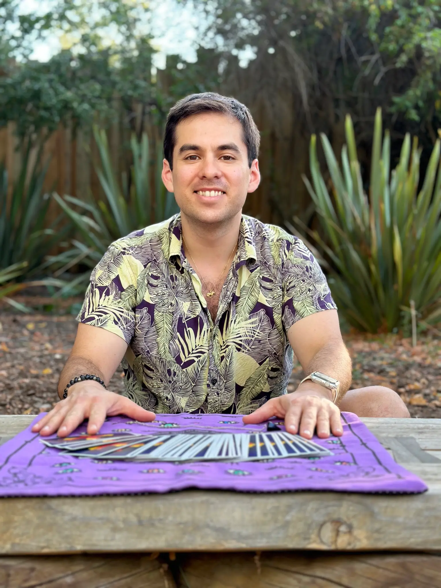 Jorge Méndez Martínez - Terapeuta Holístico y Tarotista